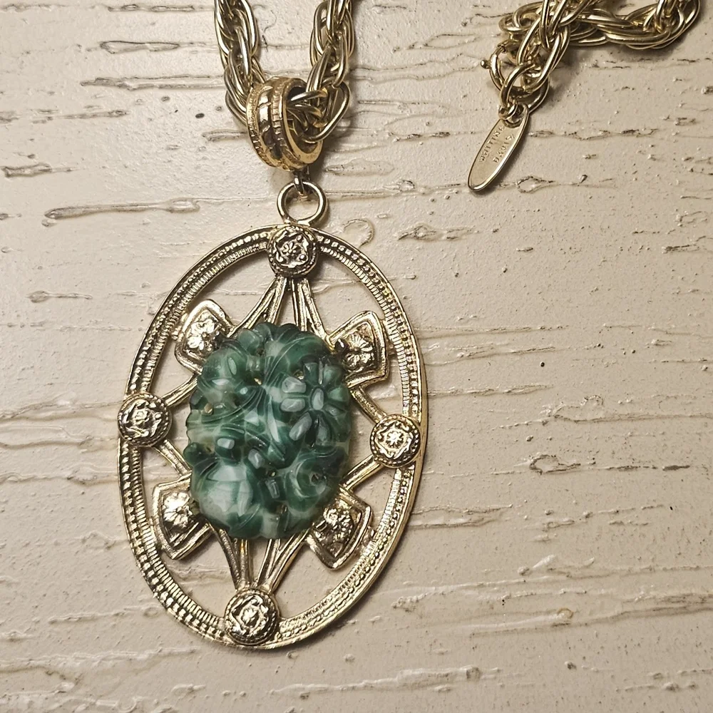 WHITING & DAVIS Signed Pendant Necklace Dark Green Cut Jade